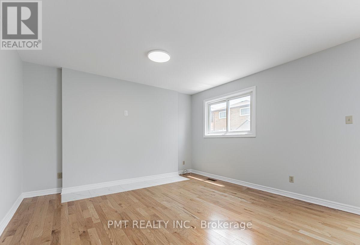 Main - 71 Misty Meadow Drive, Vaughan (East Woodbridge), Ontario  L4L 3X1 - Photo 9 - N14097188