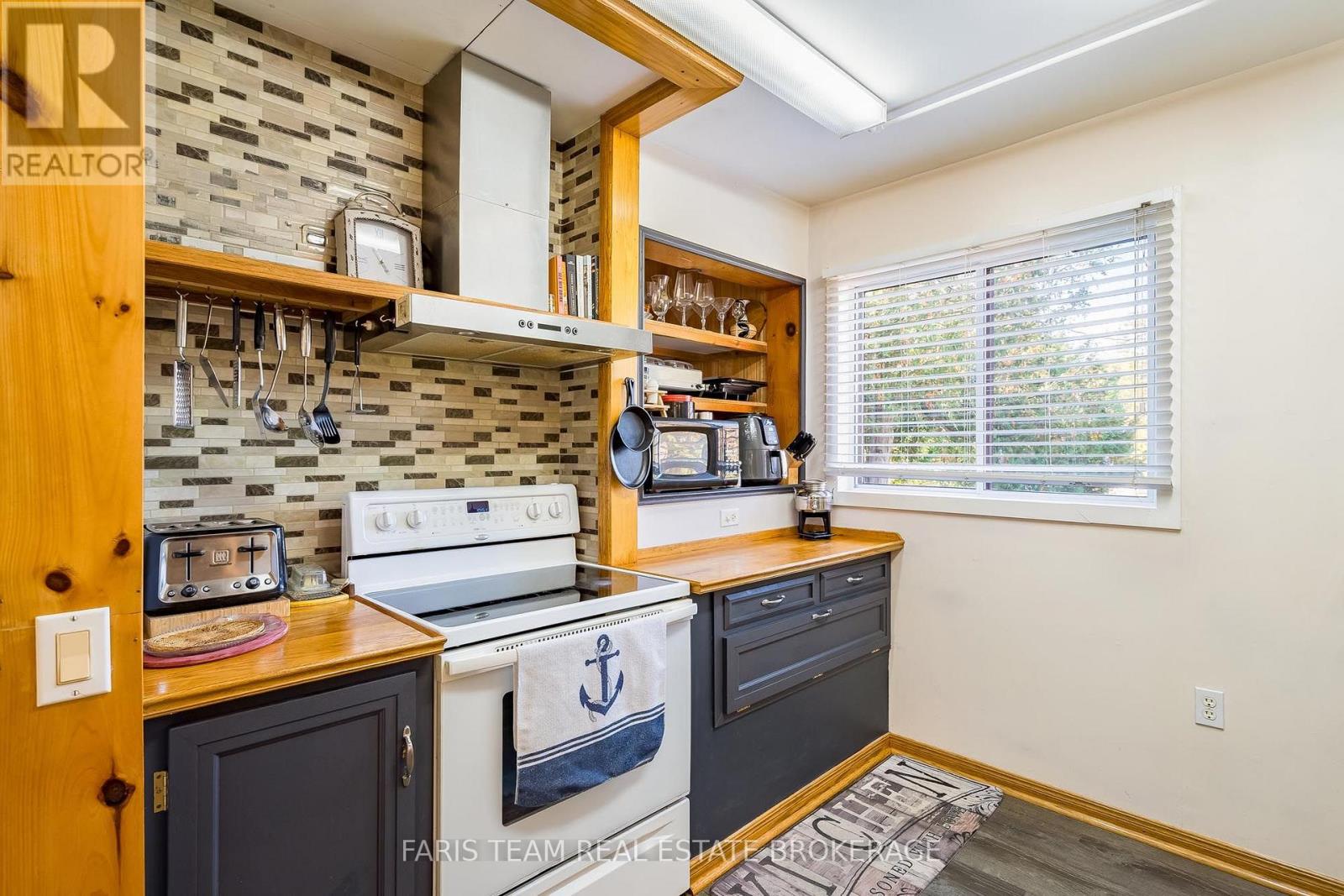 7 Couchiching Crescent, Tiny, Ontario  L9M 0C6 - Photo 6 - S14097172