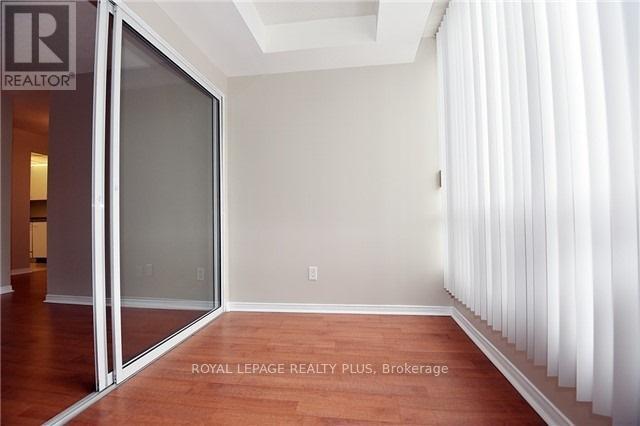 1209 - 115 Hillcrest Avenue, Mississauga, Ontario  L5B 3Y9 - Photo 9 - W14096900
