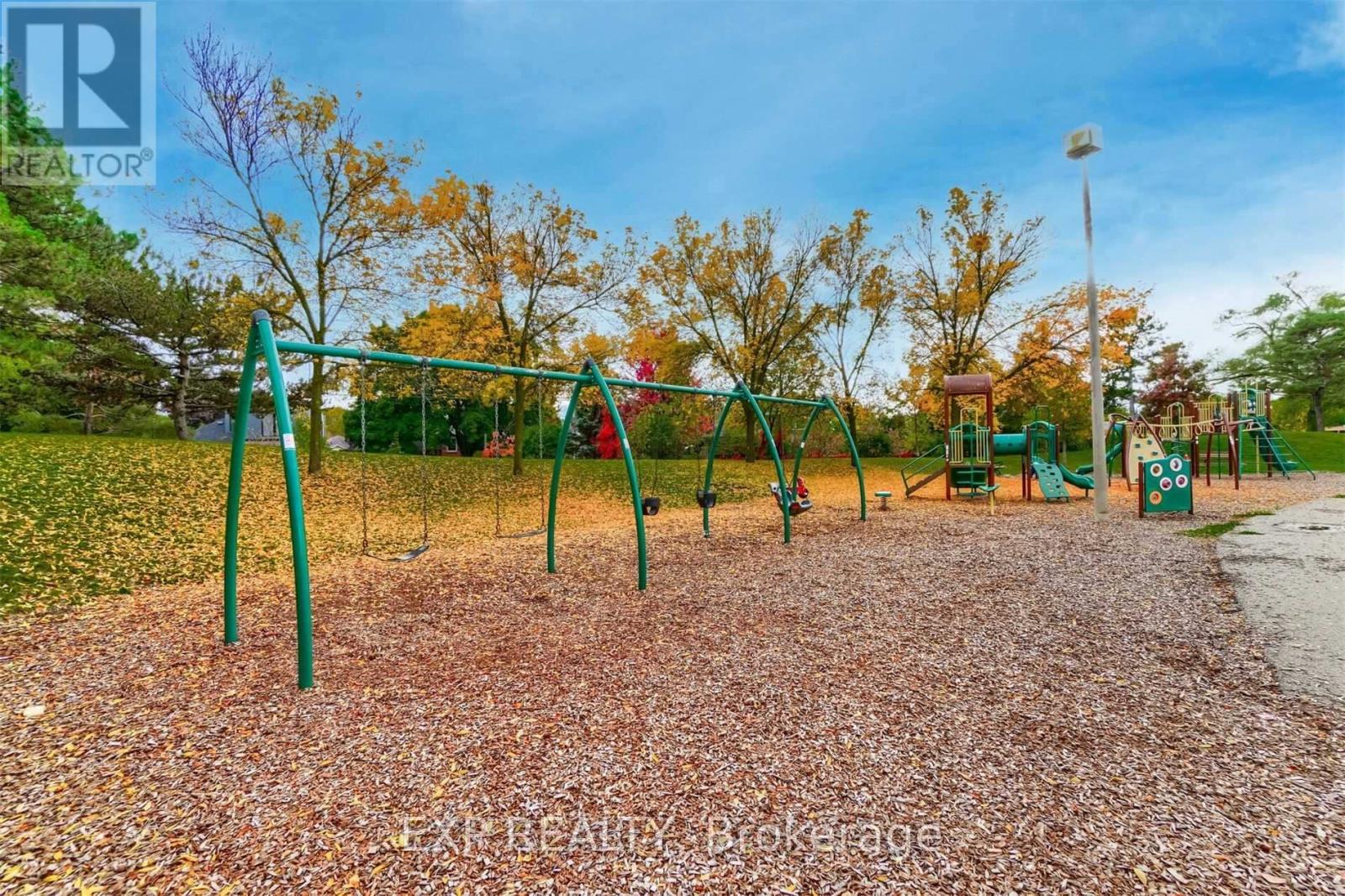 Lower - 5 Brendwin Road, Toronto (Rockcliffe-Smythe), Ontario  M6N 4V6 - Photo 16 - W14096908