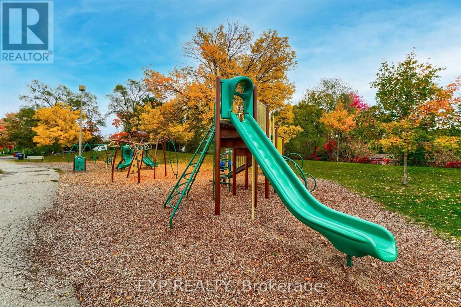 Lower - 5 Brendwin Road, Toronto (Rockcliffe-Smythe), Ontario  M6N 4V6 - Photo 17 - W14096908