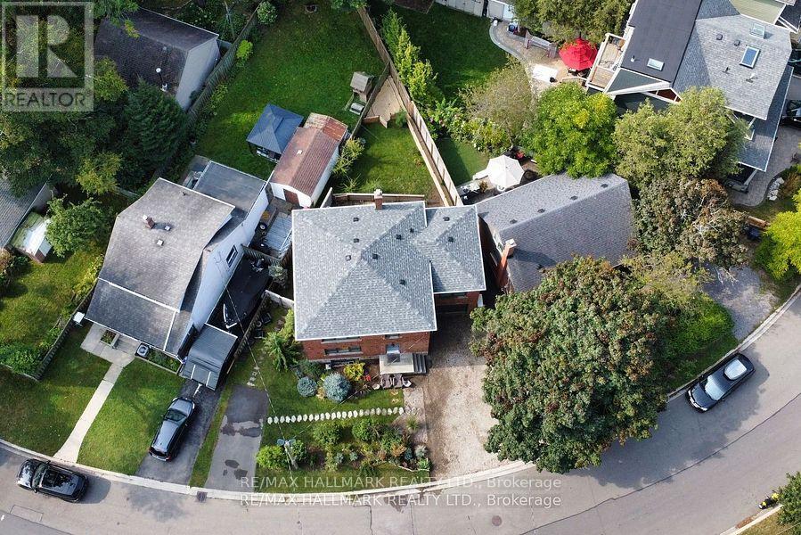 UPPER - 6 THIRTY FIRST STREET, toronto (long branch), Ontario