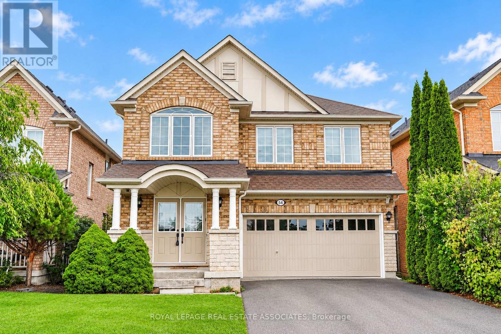 54 Horizon Street, Brampton (Vales Of Castlemore), Ontario  L6P 2J2 - Photo 2 - W14096954