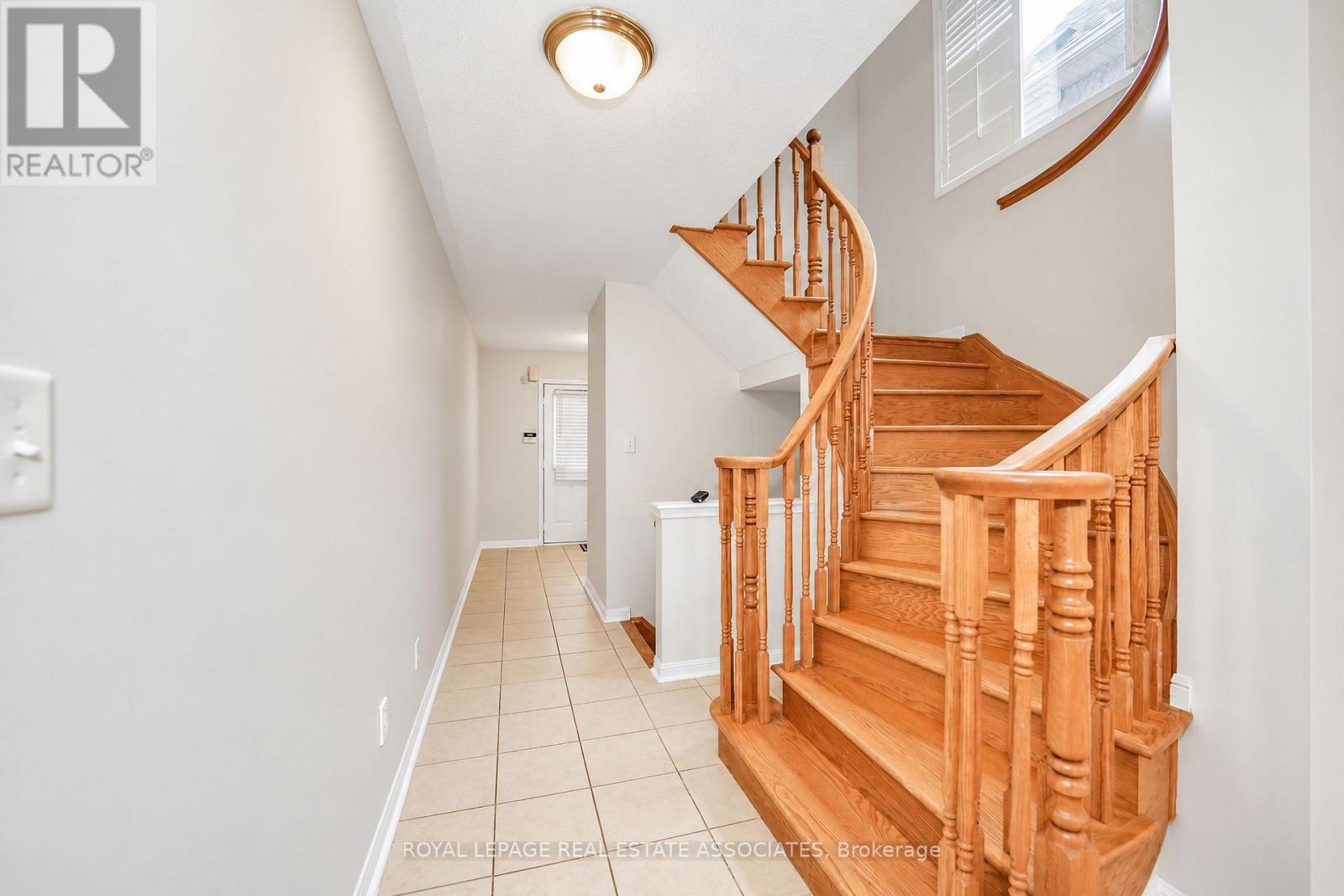54 Horizon Street, Brampton (Vales Of Castlemore), Ontario  L6P 2J2 - Photo 9 - W14096954