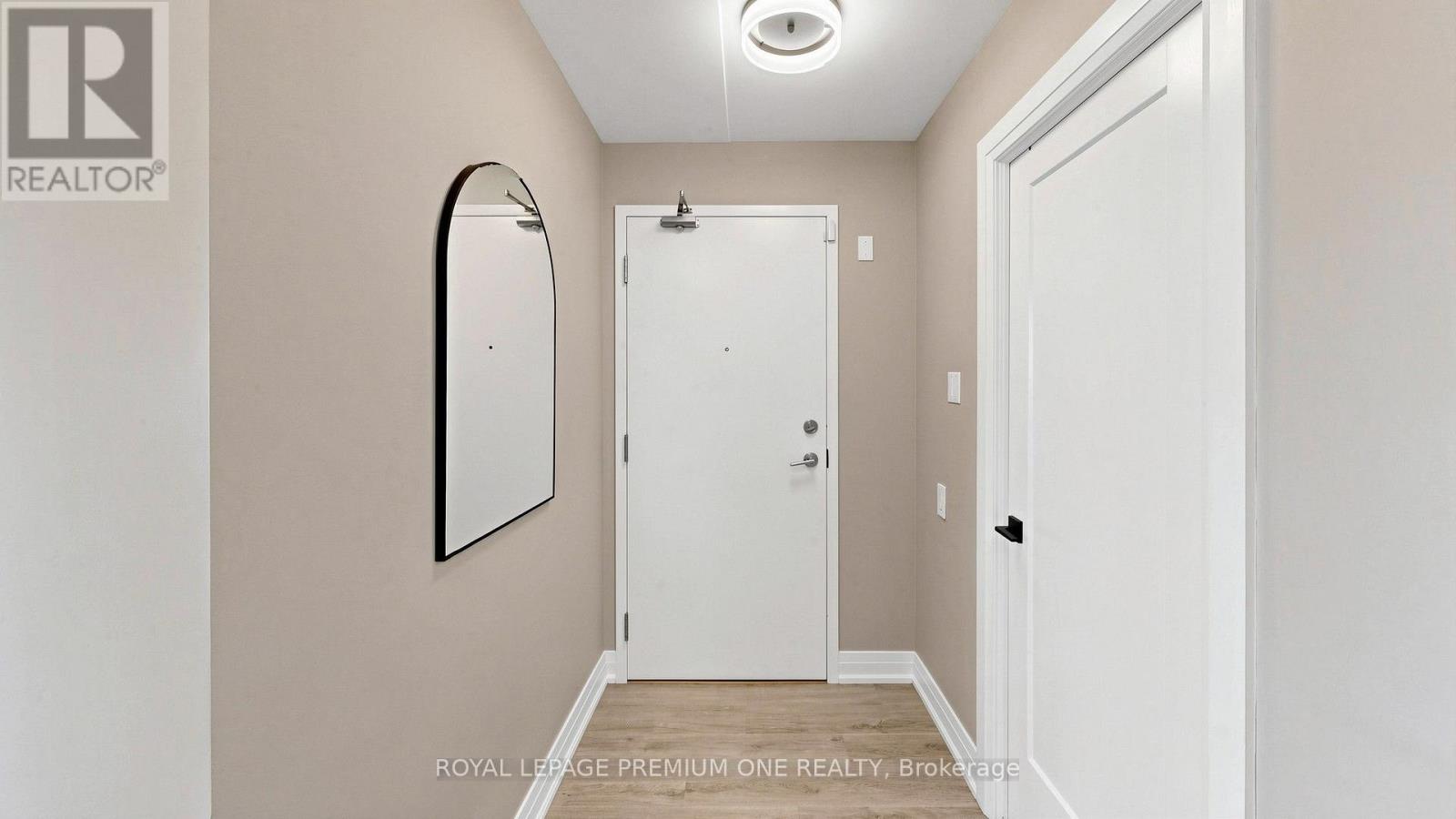 824 - 1600 Keele Street, Toronto (Keelesdale-Eglinton West), Ontario  M6N 5J1 - Photo 4 - W14097004