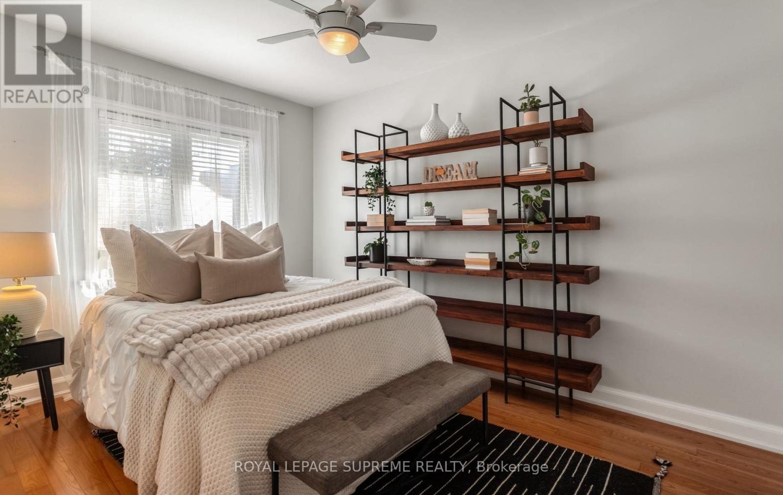 54 East Drive, Toronto (Rockcliffe-Smythe), Ontario  M6N 2N9 - Photo 15 - W14097028