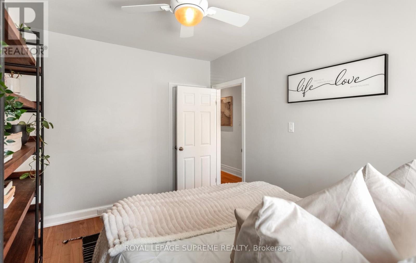 54 East Drive, Toronto (Rockcliffe-Smythe), Ontario  M6N 2N9 - Photo 16 - W14097028