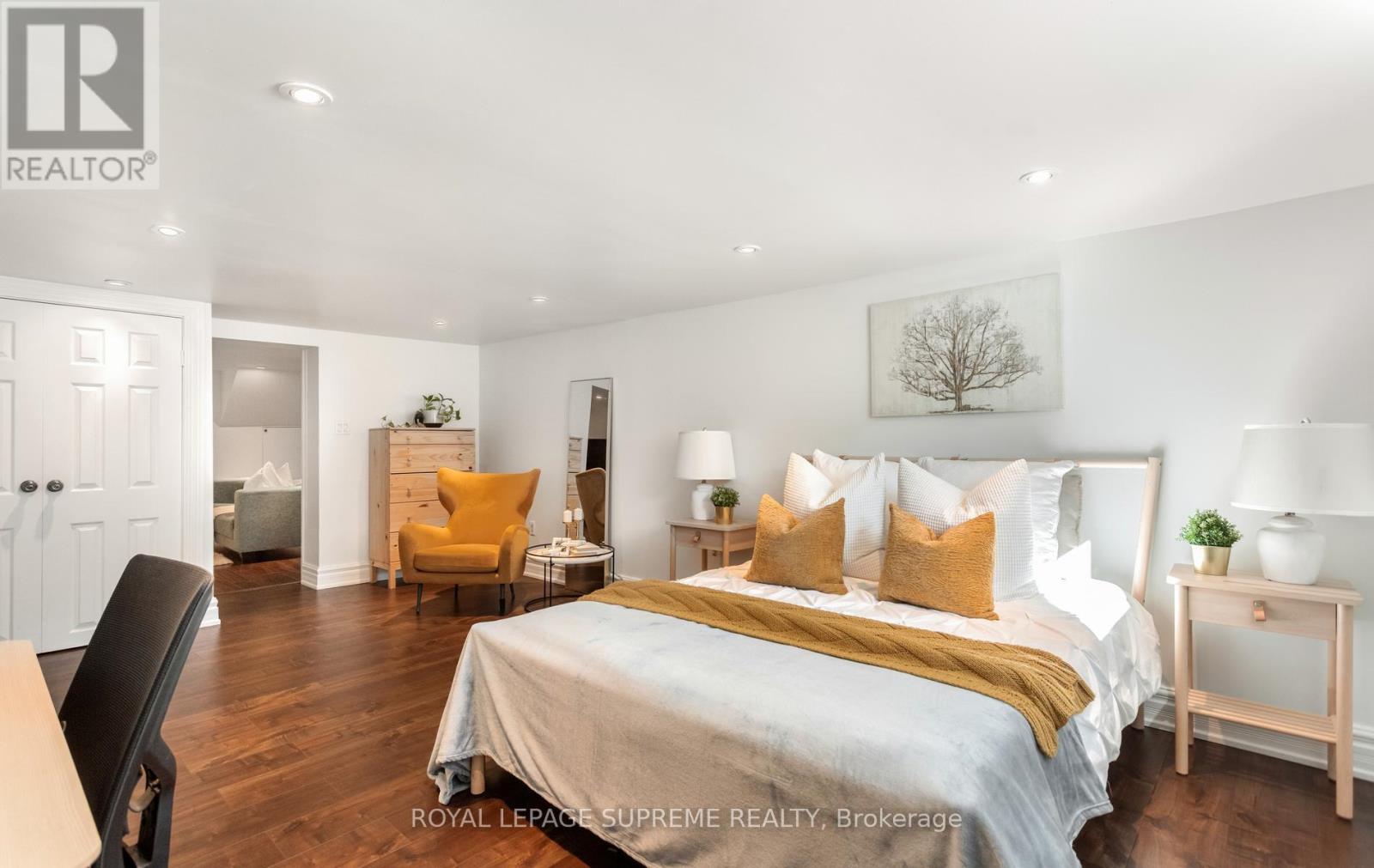 54 East Drive, Toronto (Rockcliffe-Smythe), Ontario  M6N 2N9 - Photo 31 - W14097028