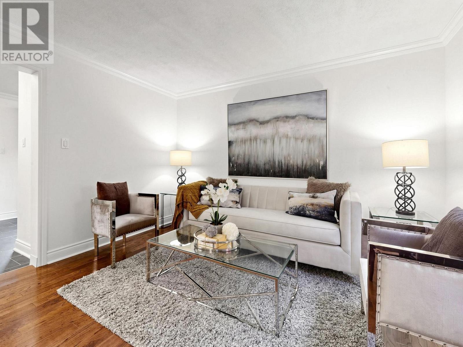 6318 Camgreen Circle, Mississauga, Ontario  L5N 4M7 - Photo 5 - W14097114