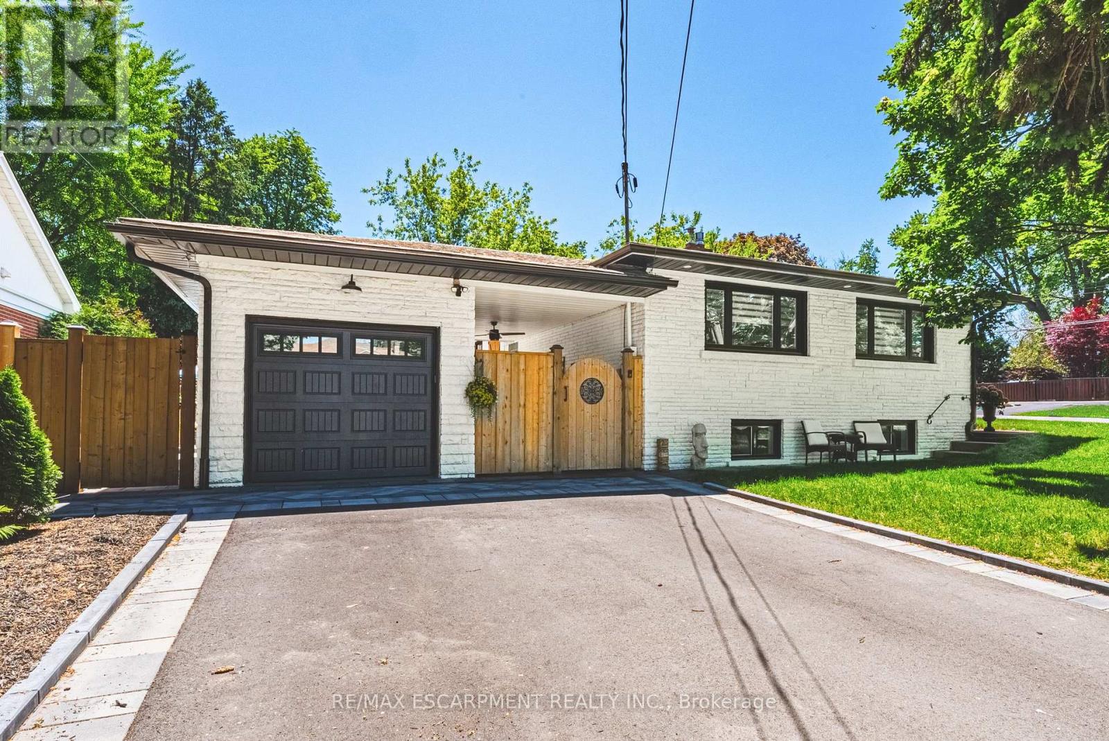 915 Tanager Avenue, Burlington, Ontario  L7T 2Y1 - Photo 2 - W14097150