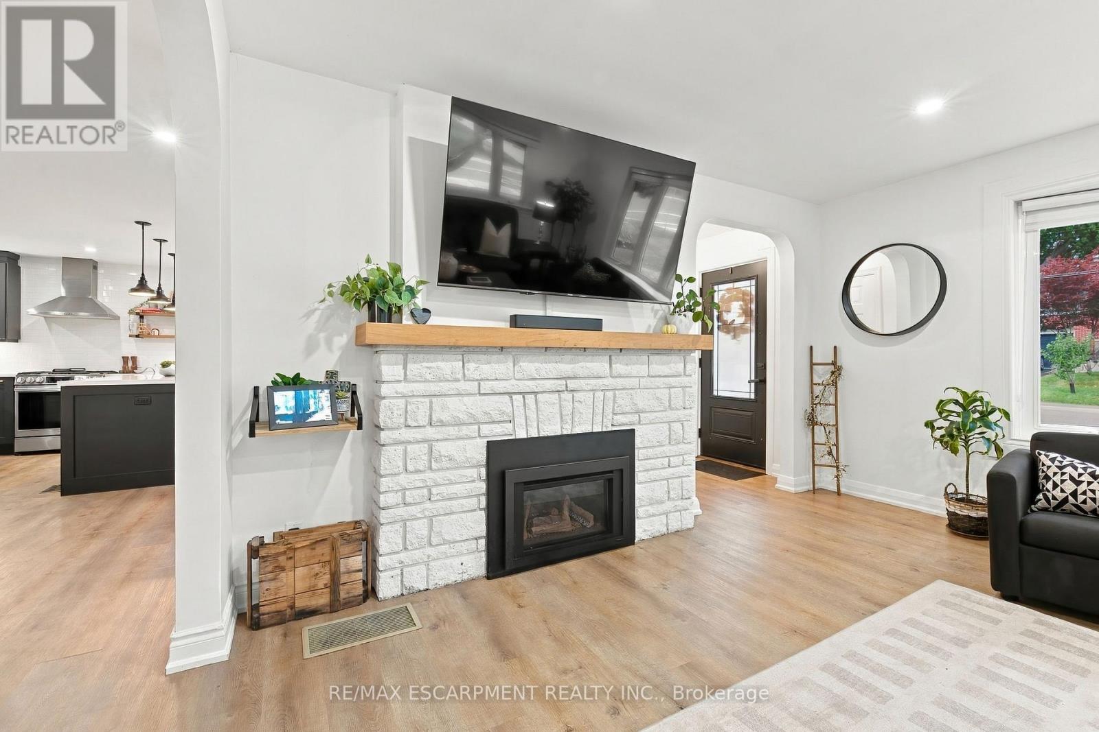 915 Tanager Avenue, Burlington, Ontario  L7T 2Y1 - Photo 6 - W14097150