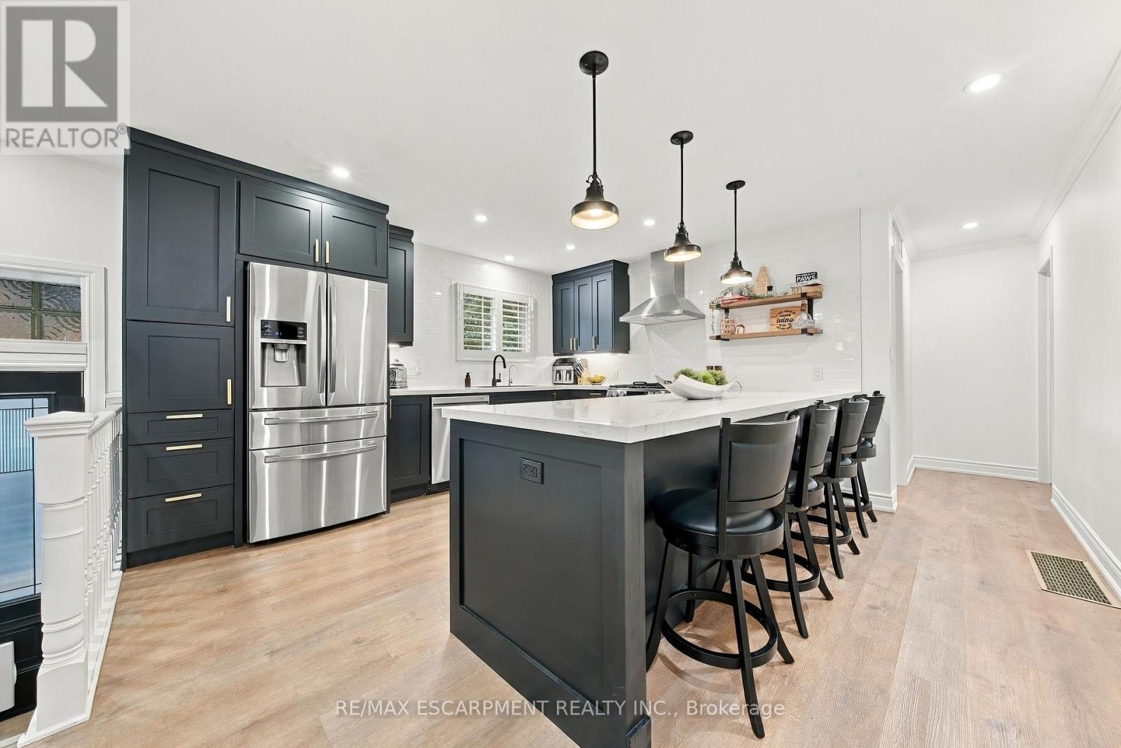 915 Tanager Avenue, Burlington, Ontario  L7T 2Y1 - Photo 8 - W14097150