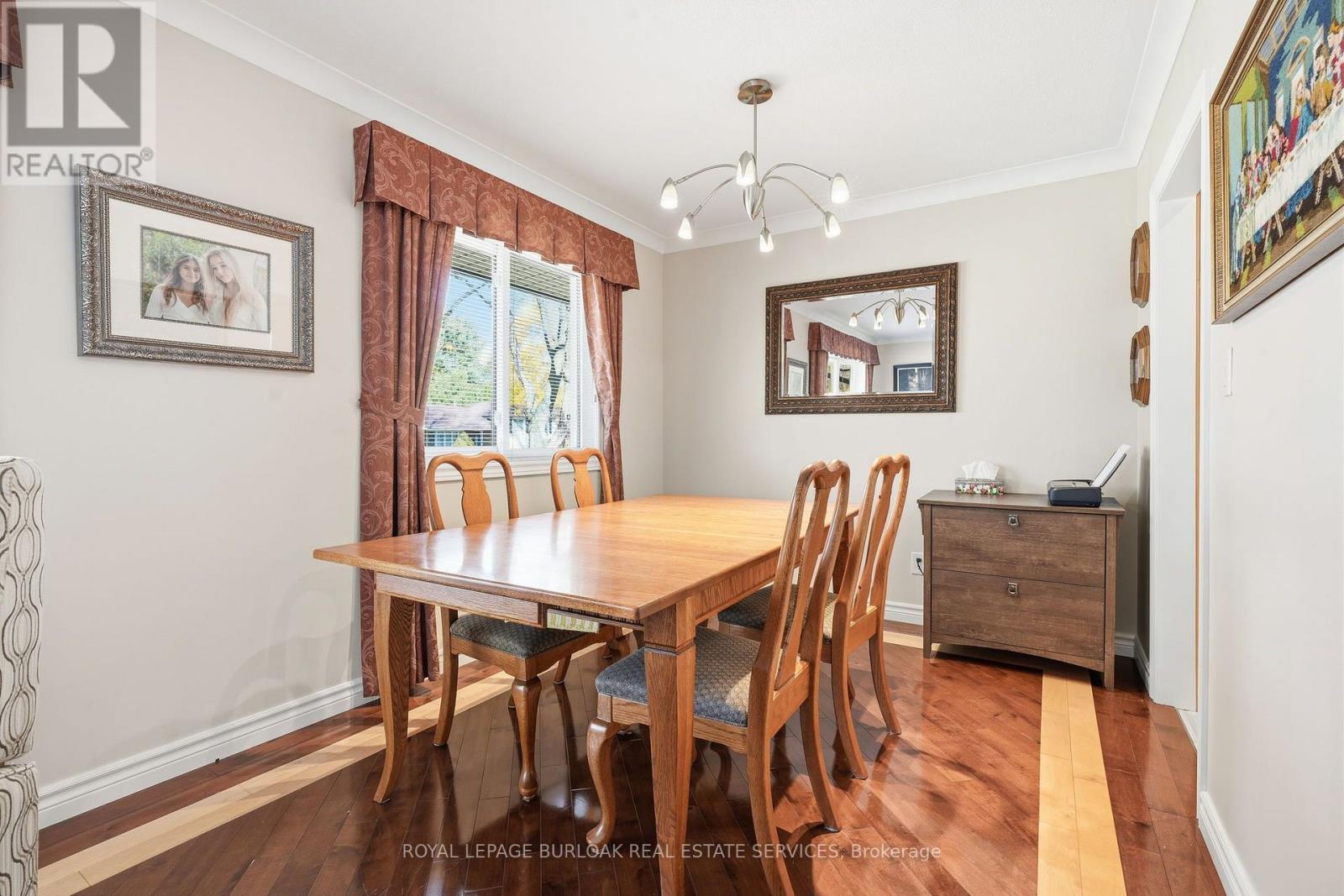 2432 Cyprus Avenue, Burlington (Mountainside), Ontario  L7P 1G6 - Photo 17 - W14097178