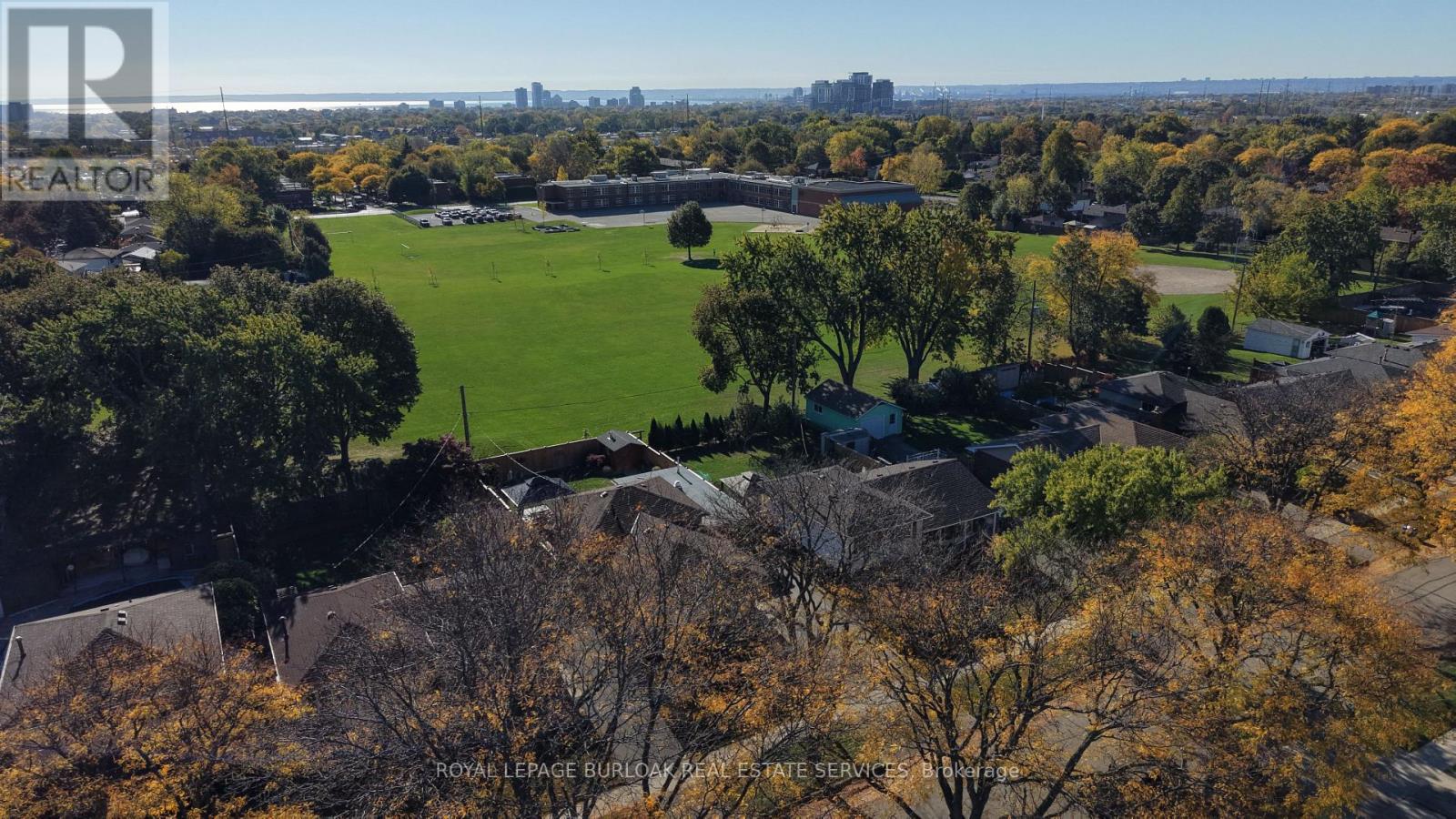 2432 Cyprus Avenue, Burlington (Mountainside), Ontario  L7P 1G6 - Photo 48 - W14097178
