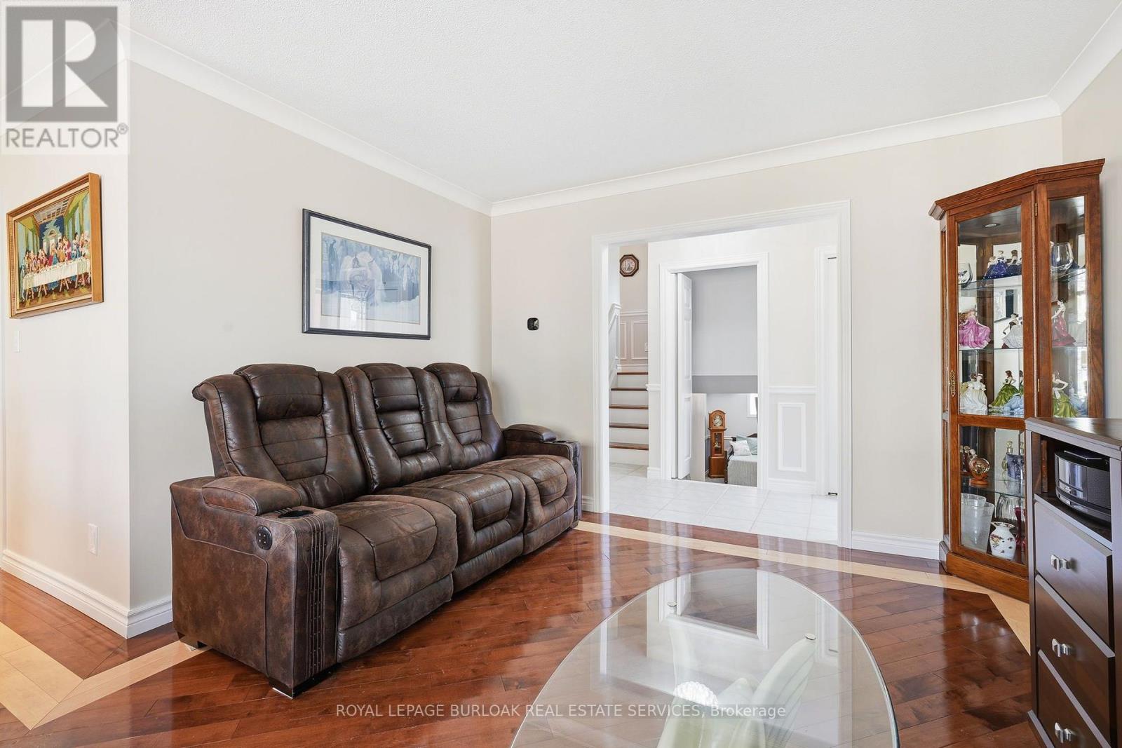 2432 Cyprus Avenue, Burlington (Mountainside), Ontario  L7P 1G6 - Photo 7 - W14097178