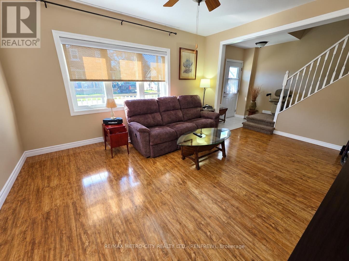151 June Street, Renfrew, Ontario K7V 2K2 - Photo 2 - X14027594