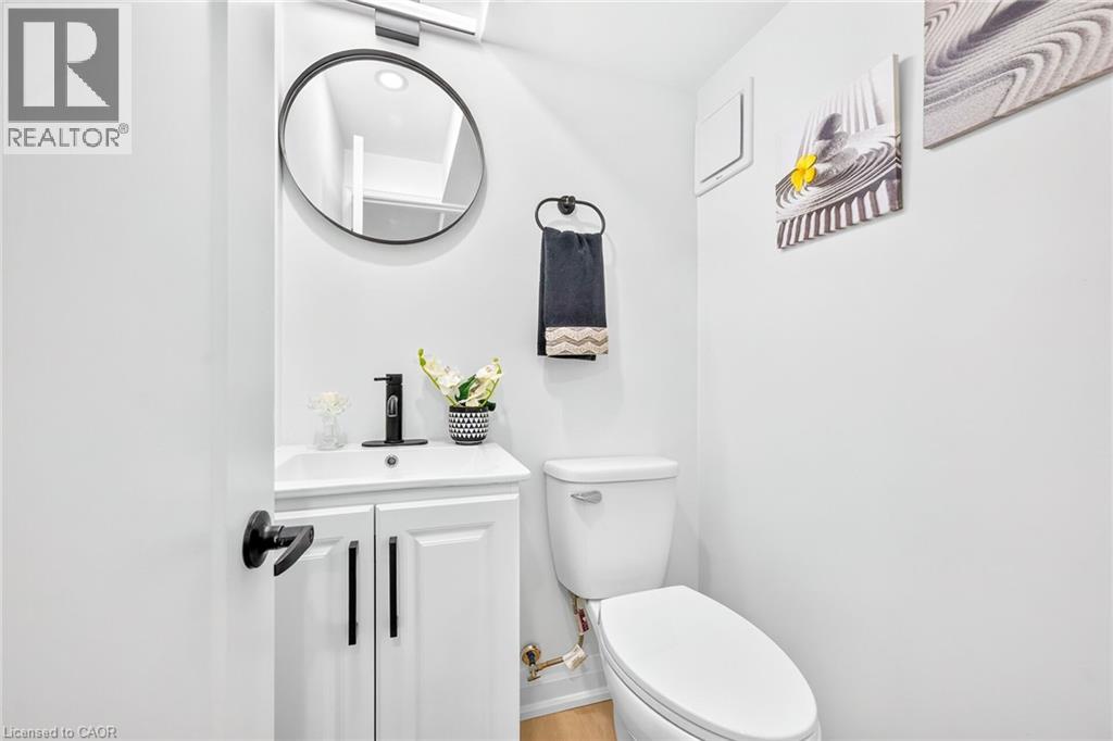 4 Bermuda Court, Hamilton, Ontario  L9C 2J8 - Photo 32 - 40872550