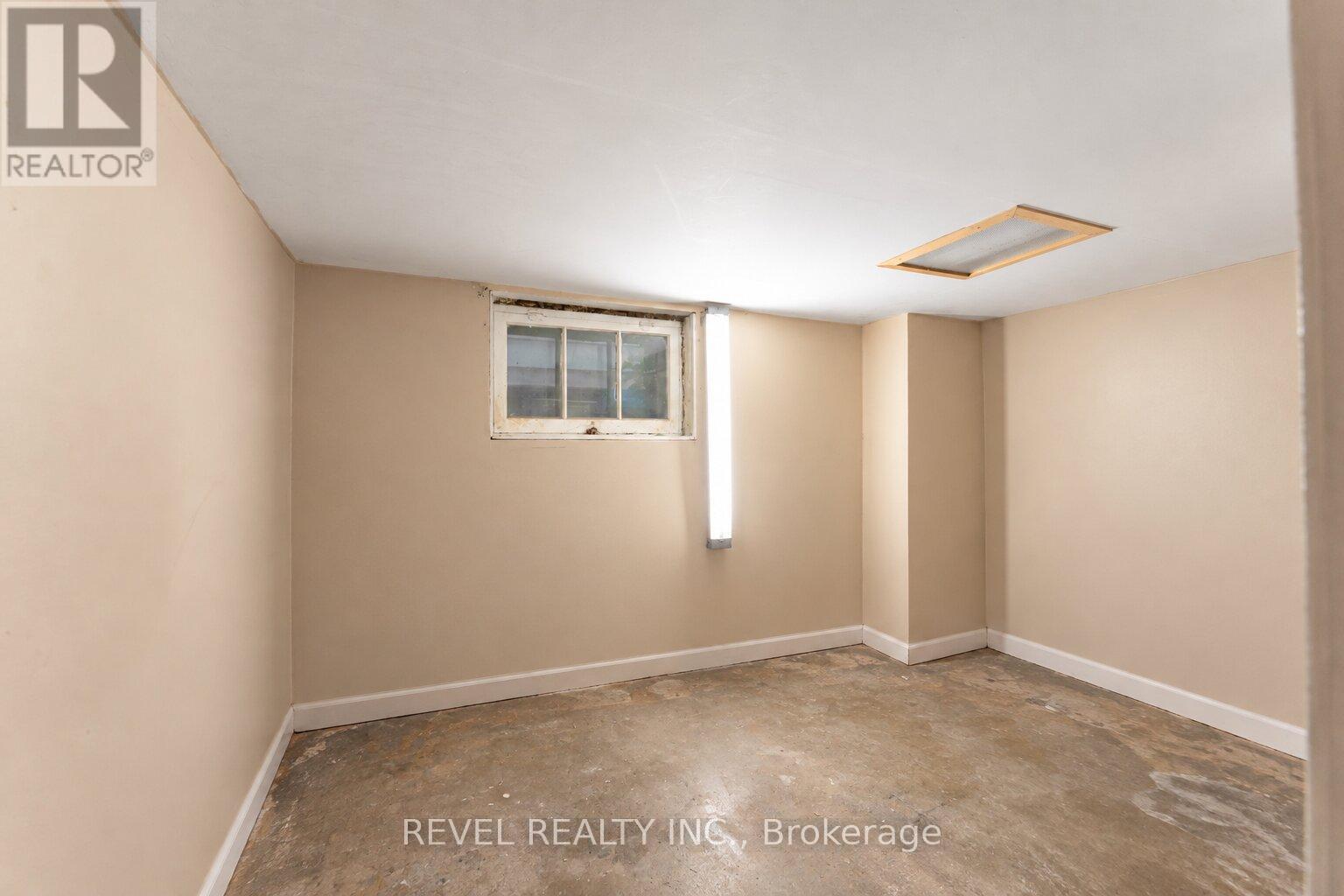 12 Merigold Street, St. Catharines (Western Hill), Ontario  L2S 2N3 - Photo 17 - X14097002