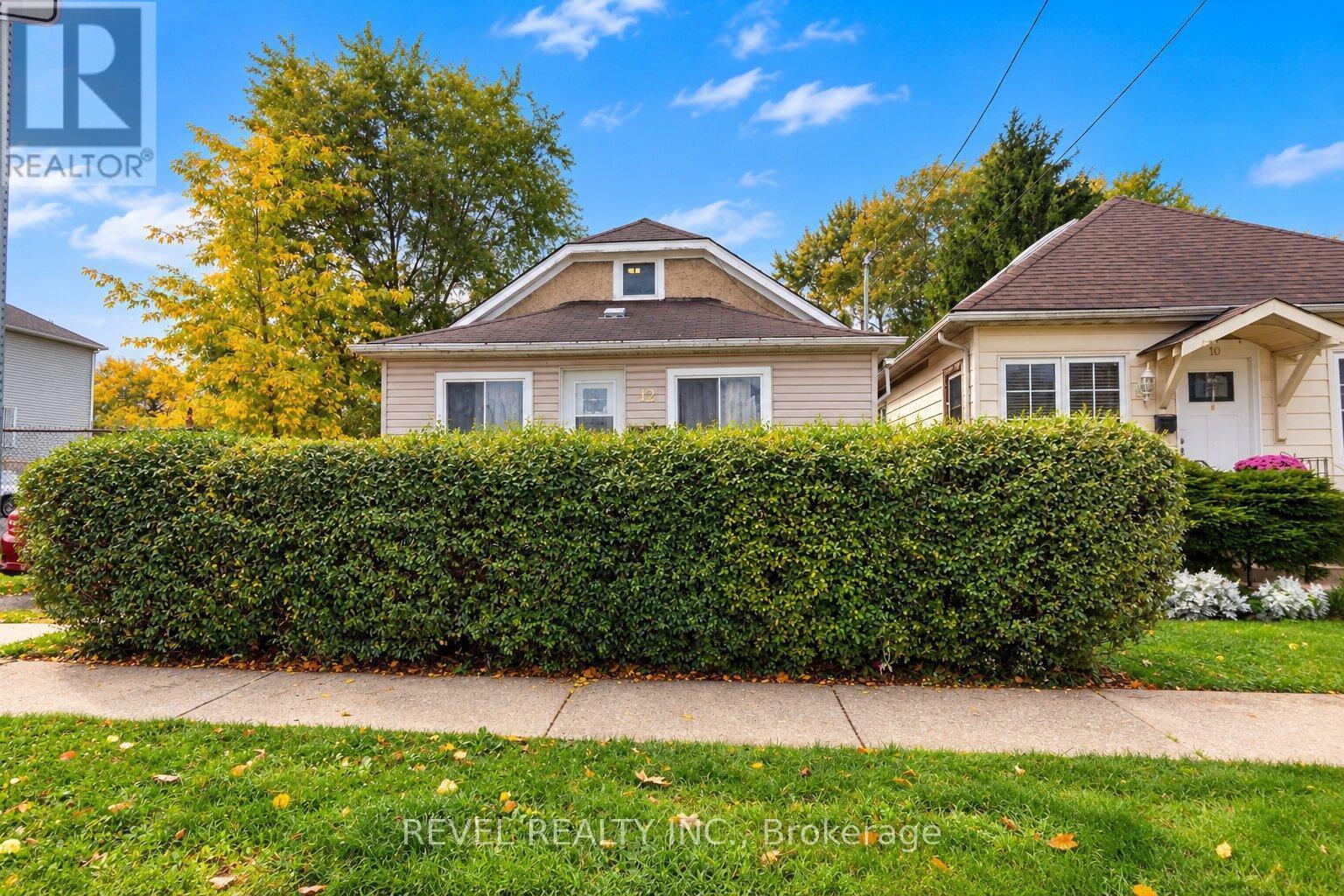 12 Merigold Street, St. Catharines (Western Hill), Ontario  L2S 2N3 - Photo 2 - X14097002