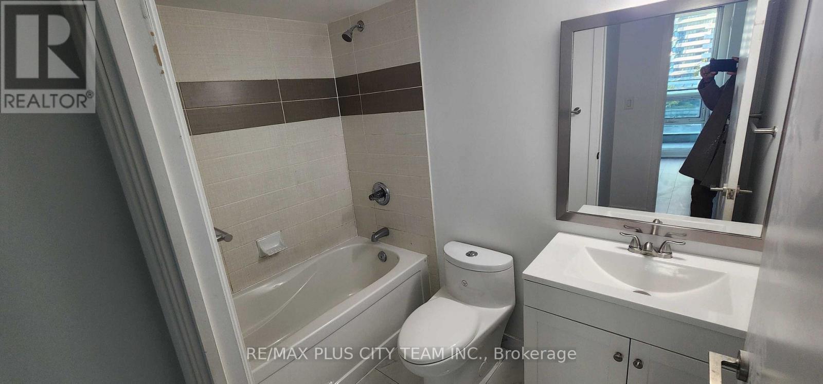 1502 - 33 Bay Street, Toronto, Ontario M5J 2Z3 - Photo 10 - C13829714