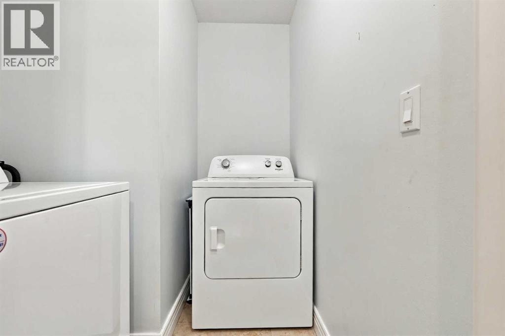 126, 33 Glamis Green SW