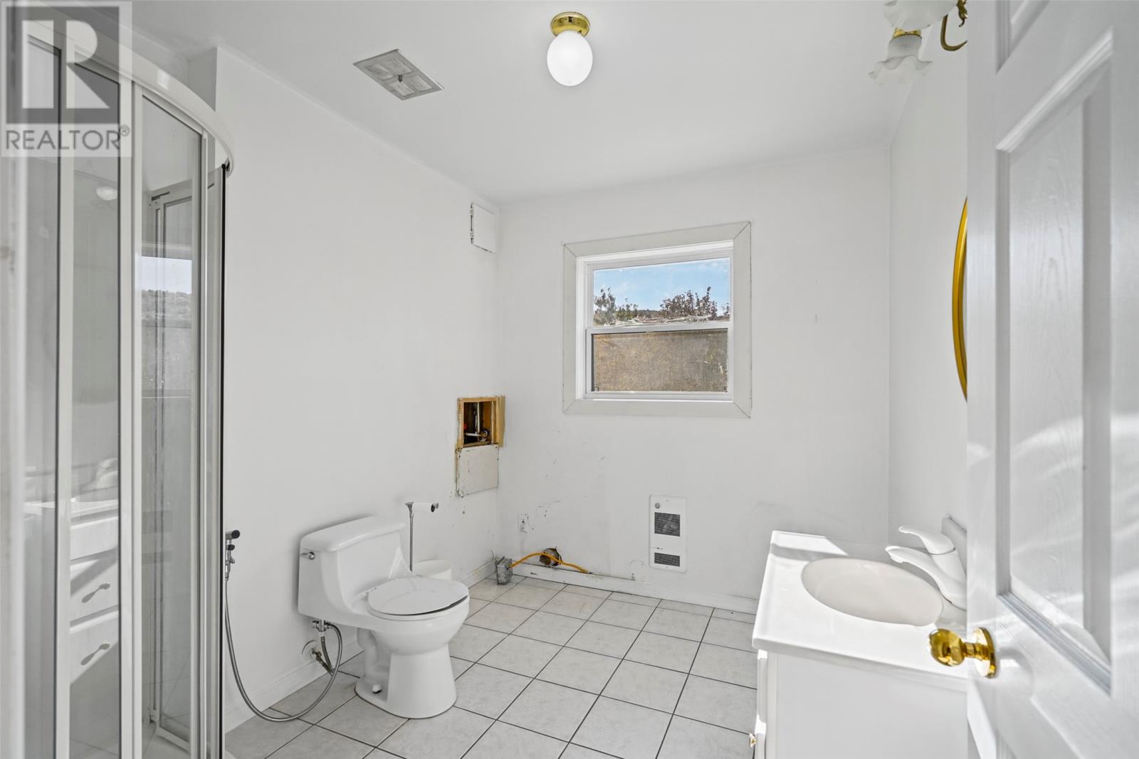 44-48 Beach Avenue, Salmon Cove — photo 27