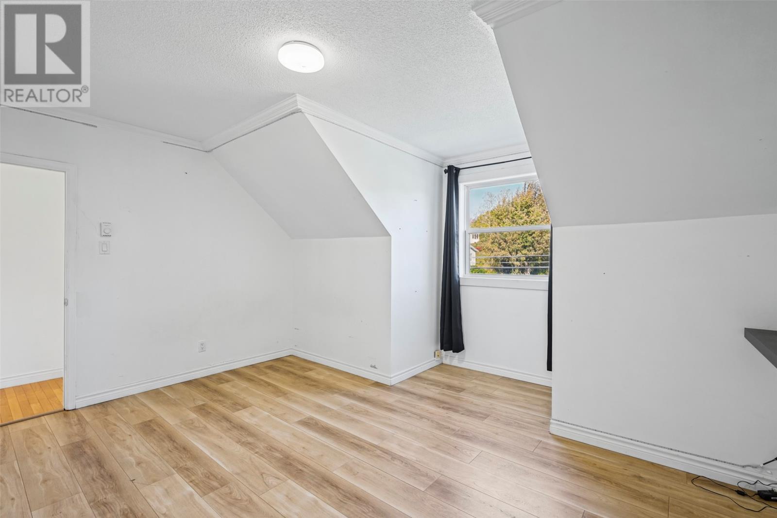 44-48 Beach Avenue, Salmon Cove — photo 33