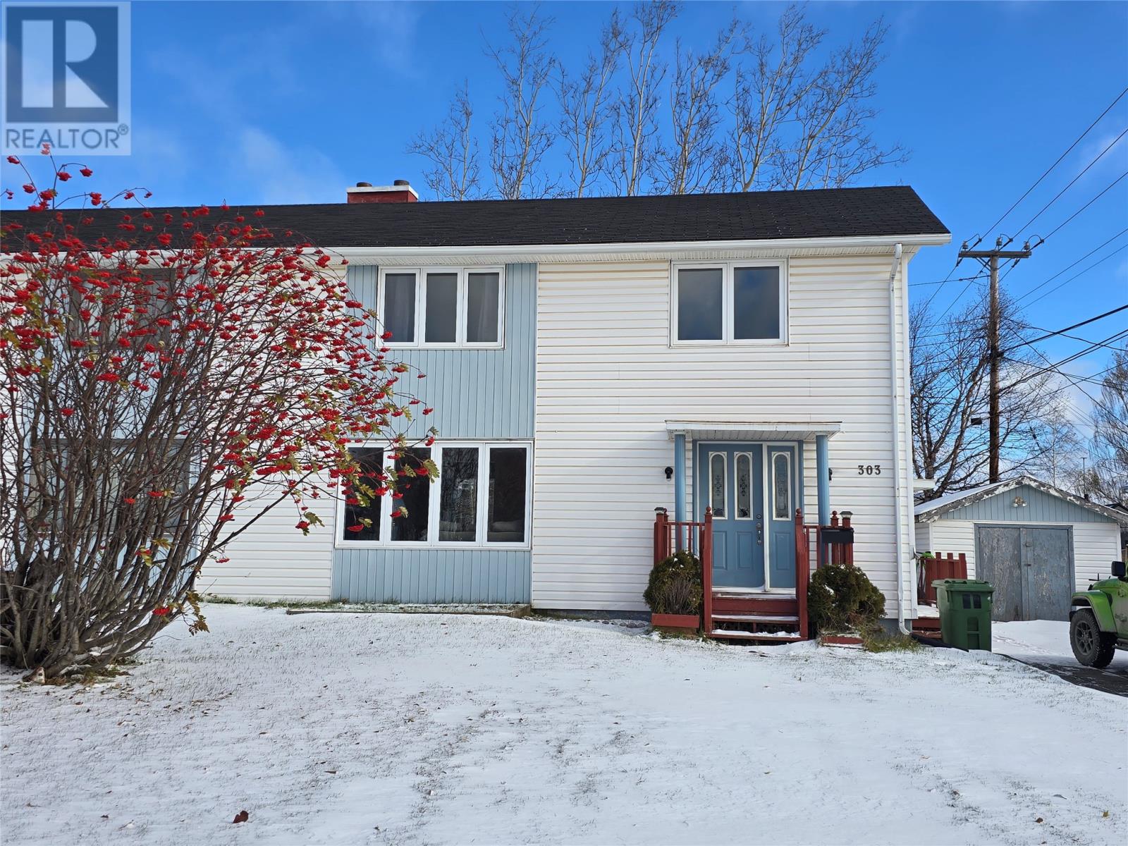303 Carson Avenue, Labrador City