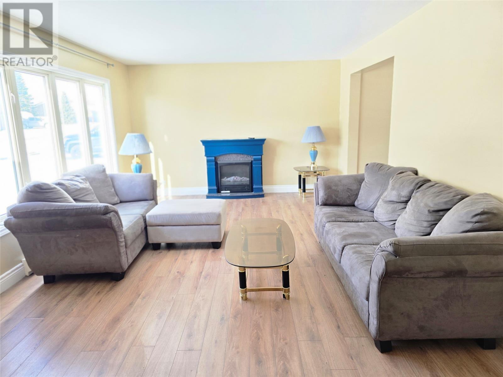 303 Carson Avenue, Labrador City — photo 15