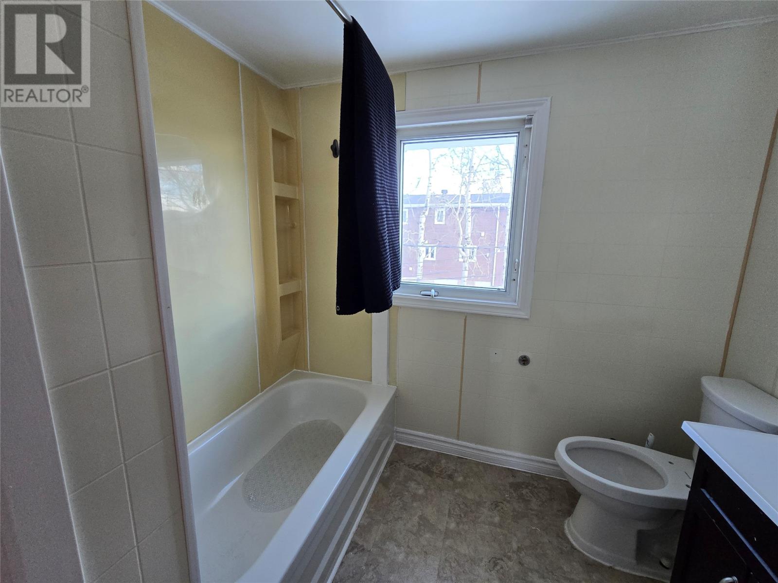 303 Carson Avenue, Labrador City — photo 26