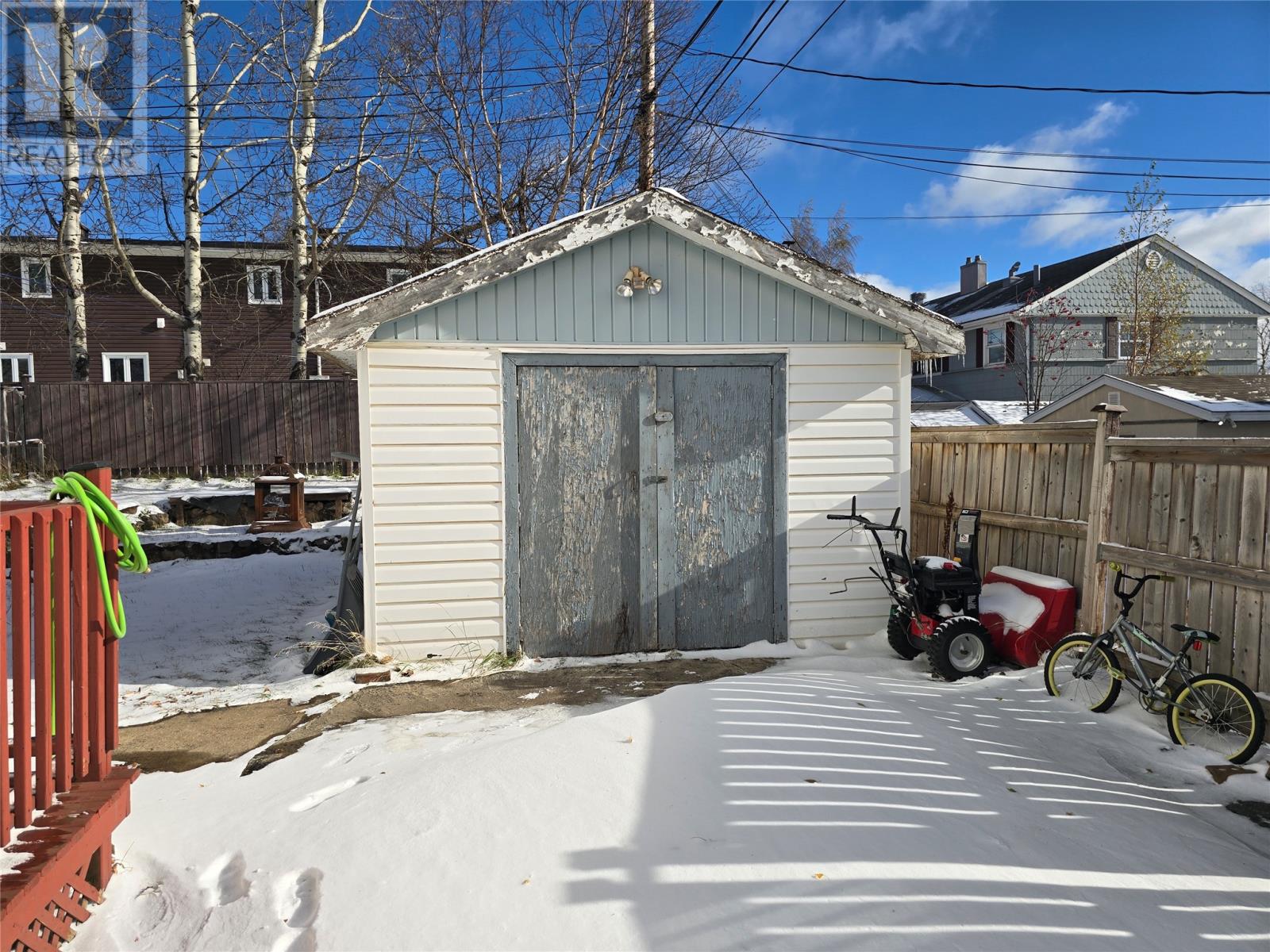 303 Carson Avenue, Labrador City — photo 4