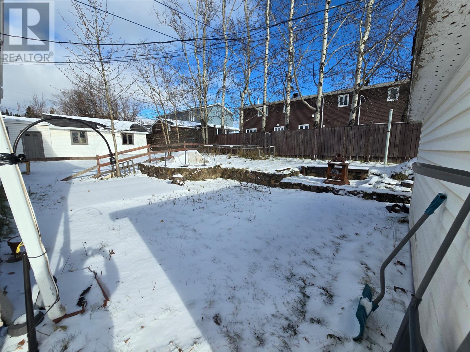 303 Carson Avenue, Labrador City — photo 7