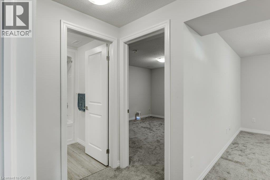 102 LIVINGSTON Drive