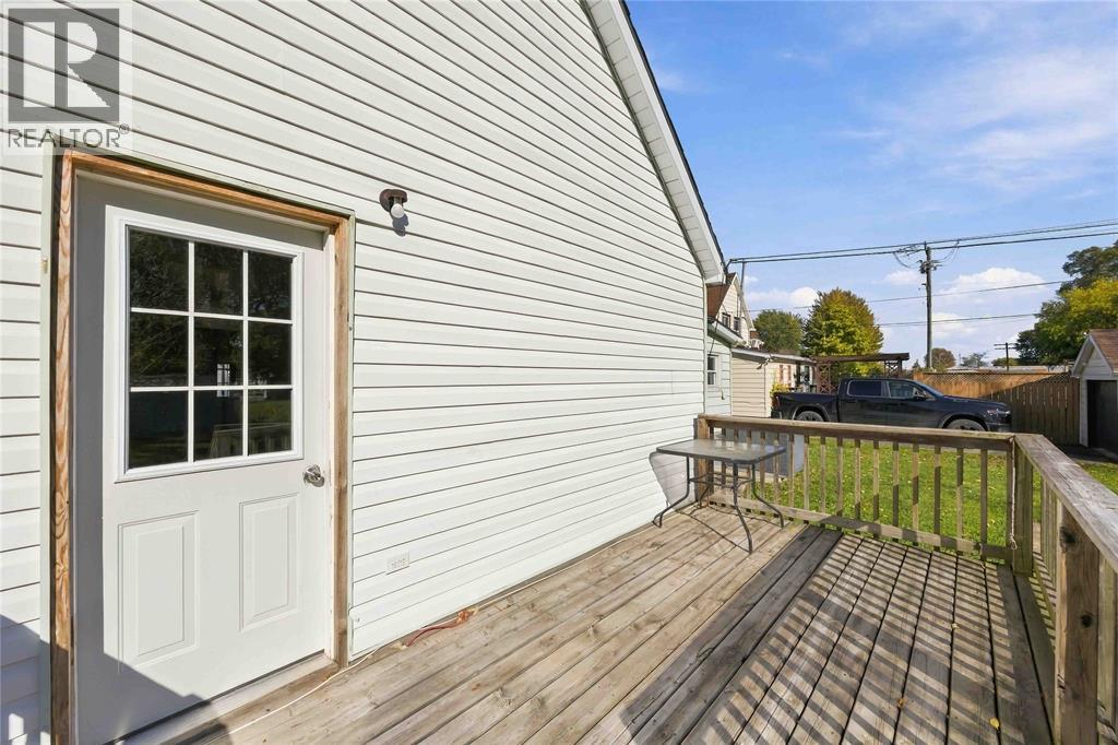 209 Queen Street, Wallaceburg, Ontario  N8A 1G4 - Photo 37 - 26025597