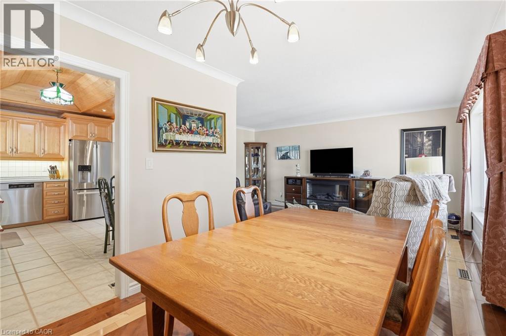 2432 Cyprus Avenue, Burlington, Ontario  L7P 1G6 - Photo 15 - 40872622