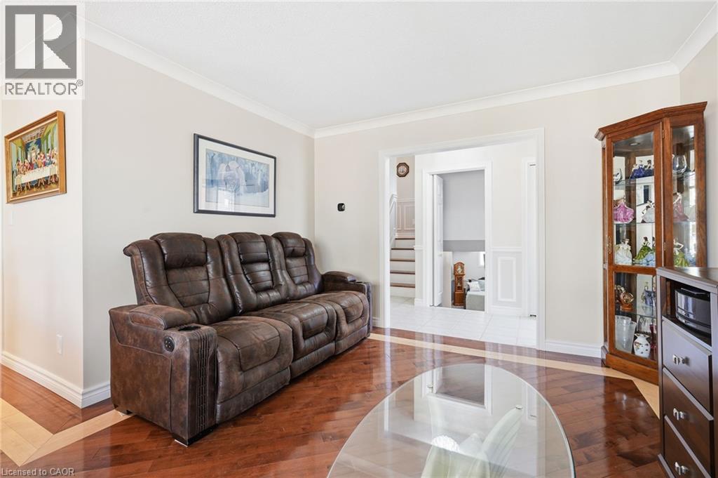 2432 Cyprus Avenue, Burlington, Ontario  L7P 1G6 - Photo 8 - 40872622
