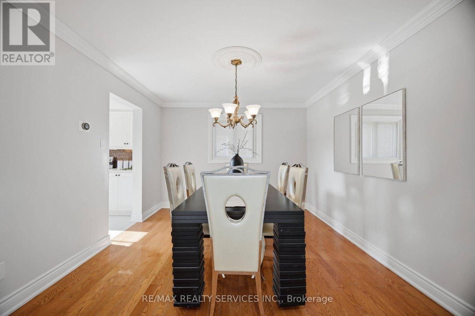 28 Corkett Drive, Brampton, Ontario  L6X 3G9 - Photo 10 - W14096988