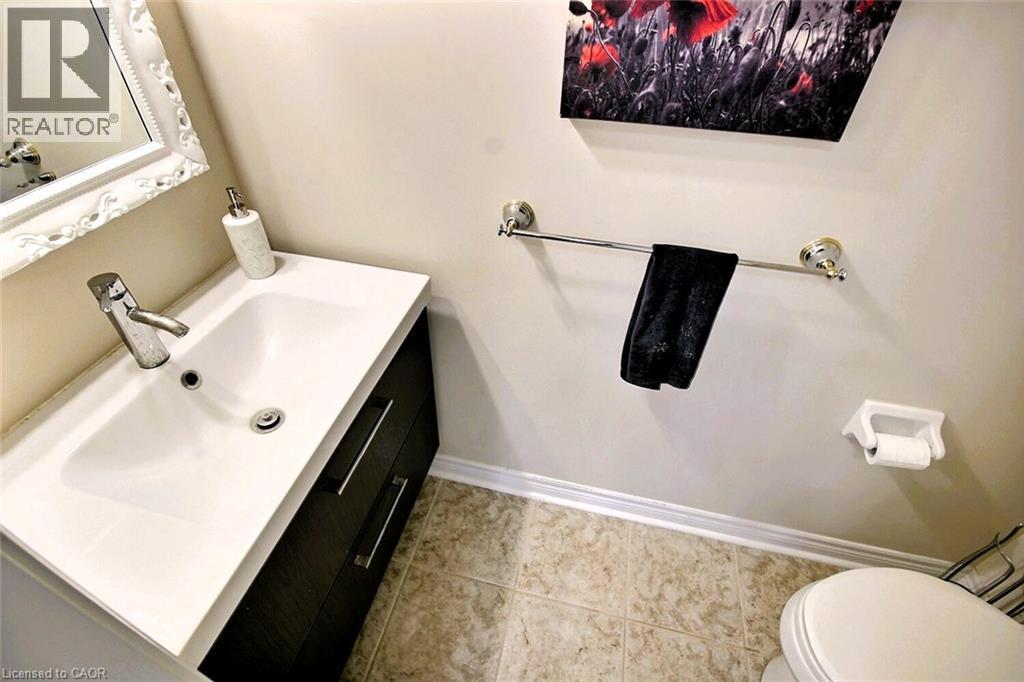 755 Willow Road Unit# 1, Guelph, Ontario  N1K 2A2 - Photo 7 - 40870854