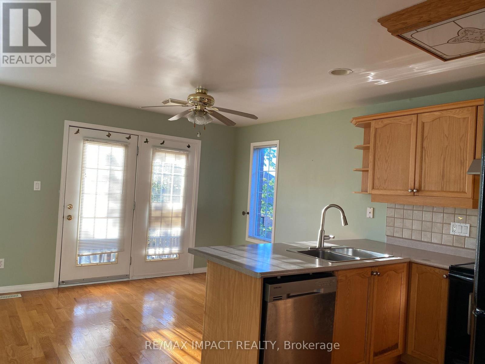 Main - 1452 Greenvalley Trail, Oshawa, Ontario  L1K 2N6 - Photo 4 - E14097376