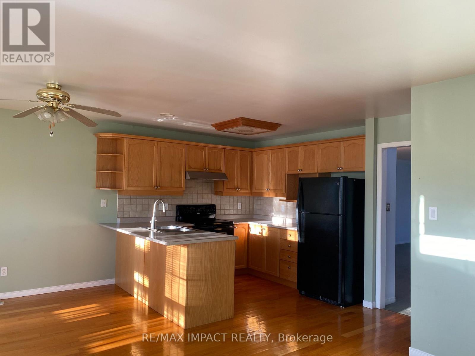 Main - 1452 Greenvalley Trail, Oshawa, Ontario  L1K 2N6 - Photo 6 - E14097376