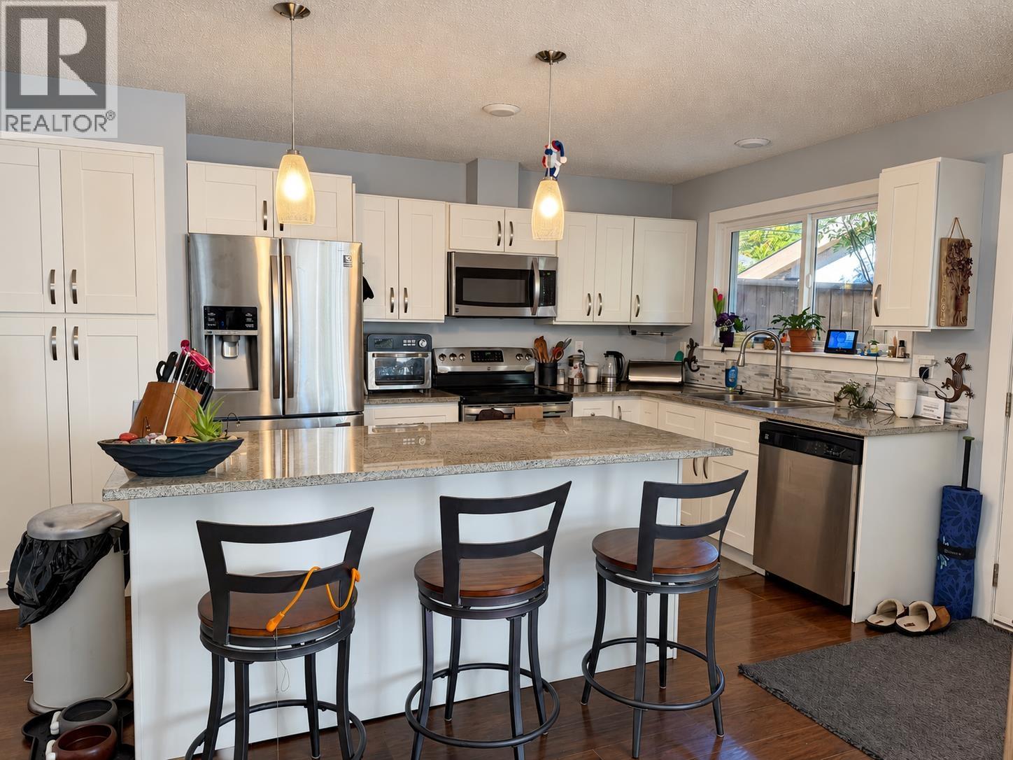 835 North Road, Gibsons, British Columbia  V0N 1V9 - Photo 4 - R3176860