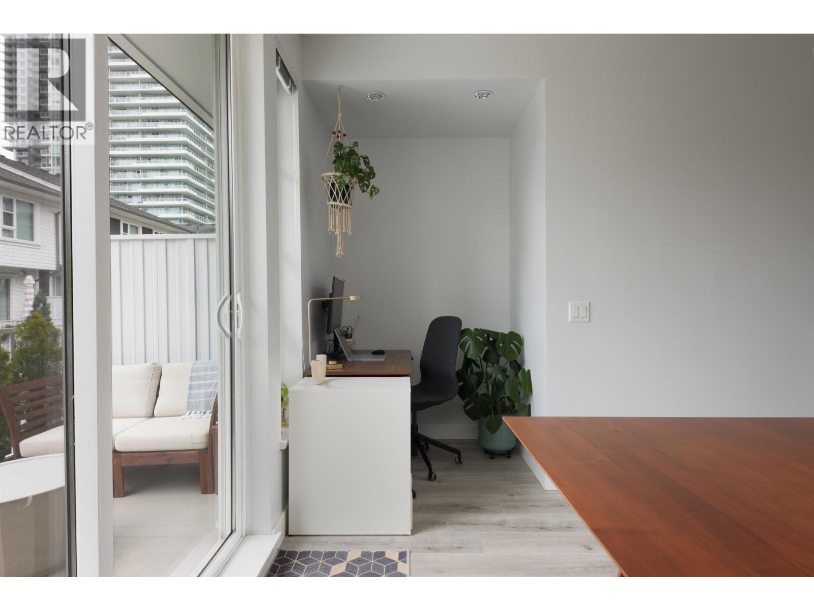 136 528 Foster Avenue, Coquitlam, British Columbia  V3J 0E3 - Photo 14 - R3176866