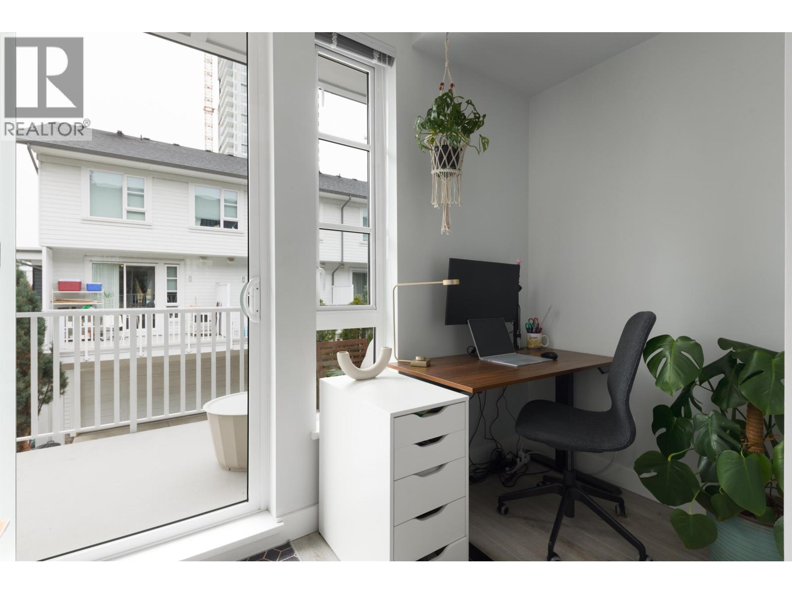 136 528 Foster Avenue, Coquitlam, British Columbia  V3J 0E3 - Photo 15 - R3176866