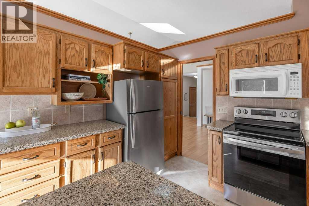 70 Riverview Circle, Cochrane, Alberta  T4C 1K3 - Photo 23 - A2352769