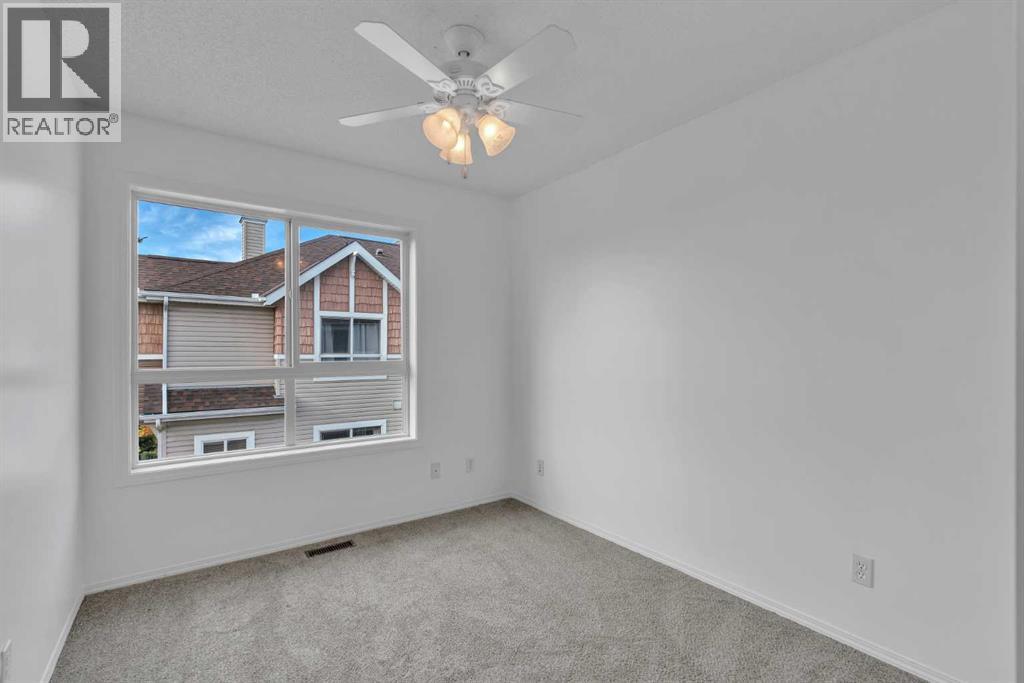 60 Tuscany Court NW