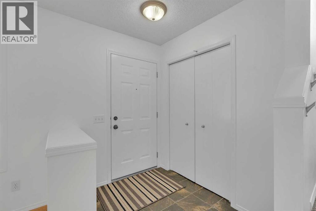 60 Tuscany Court NW