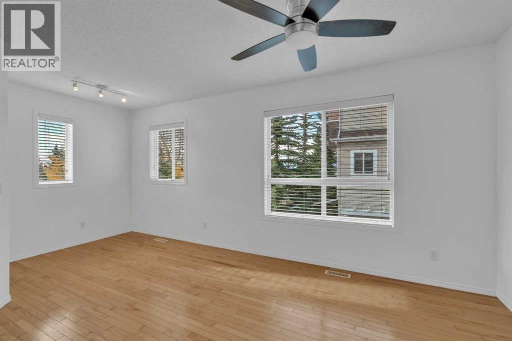 60 Tuscany Court NW