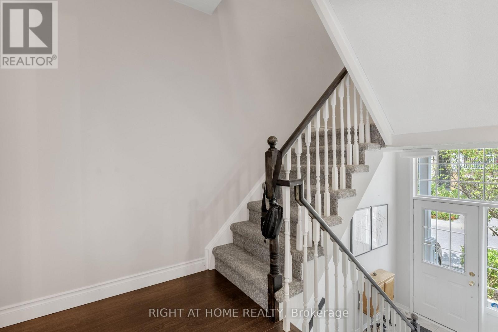 58 - 601 Shoreline Drive, Mississauga, Ontario  L5B 4K6 - Photo 4 - W14097314