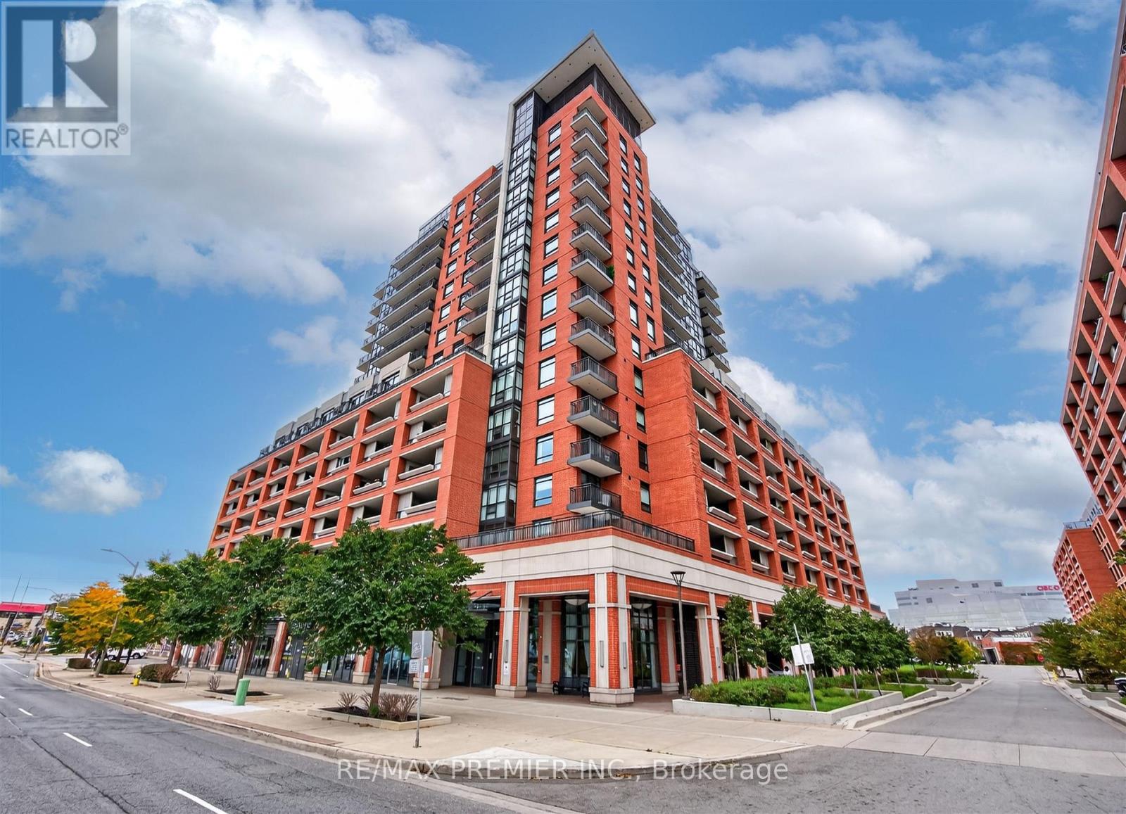 704 - 3091 Dufferin Street, Toronto, Ontario  M6A 0C4 - Photo 1 - W14097350