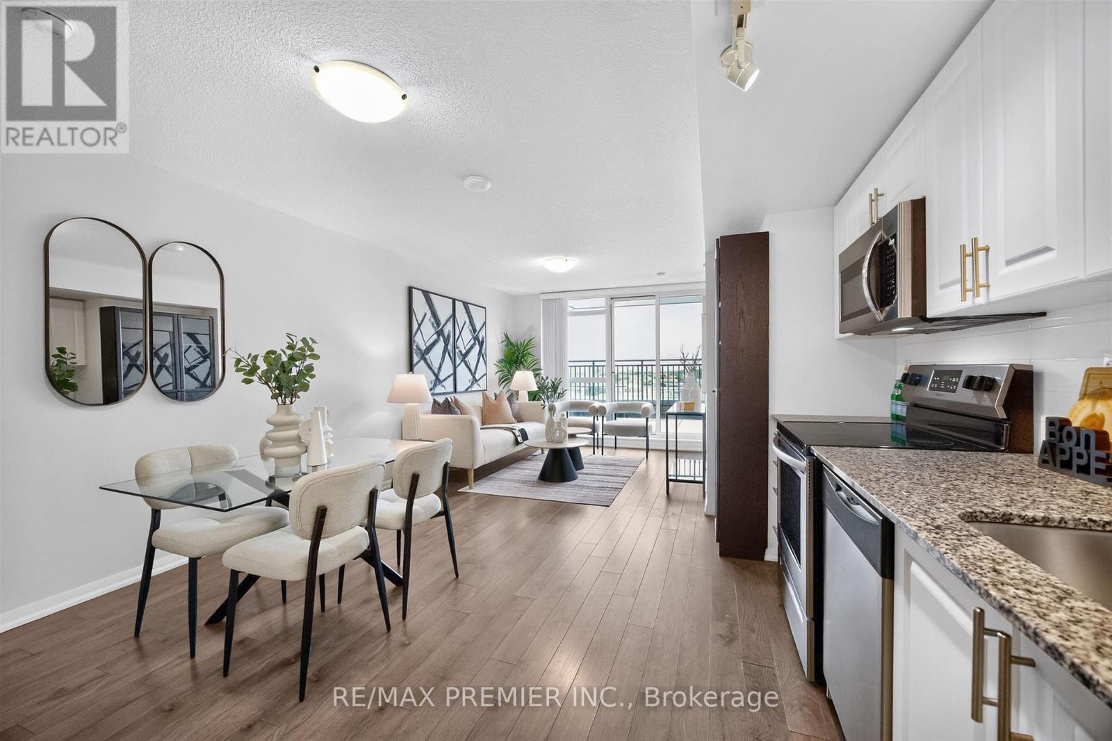 704 - 3091 Dufferin Street, Toronto, Ontario  M6A 0C4 - Photo 7 - W14097350